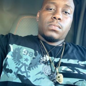 Meet your Posher, Aaron